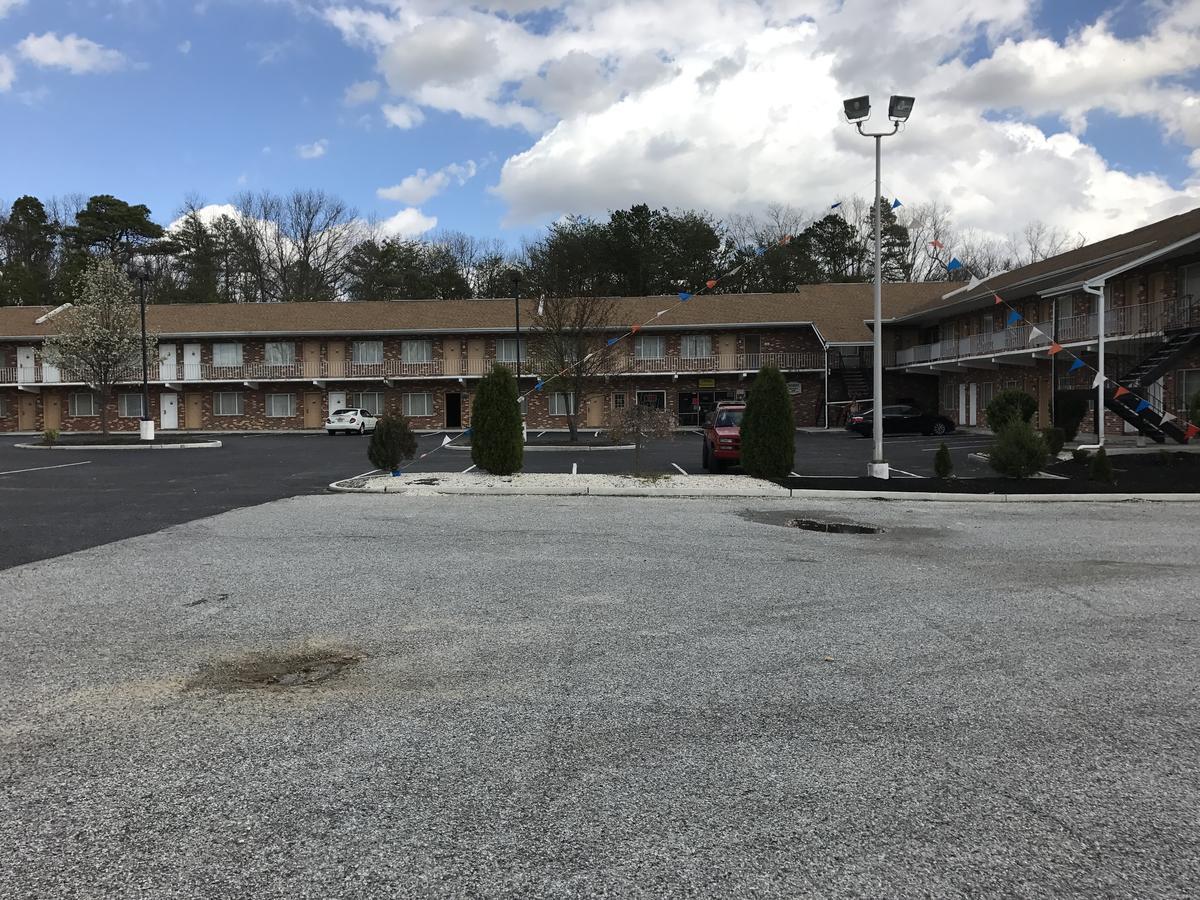 Millville Motorsports Inn And Suites Exterior photo