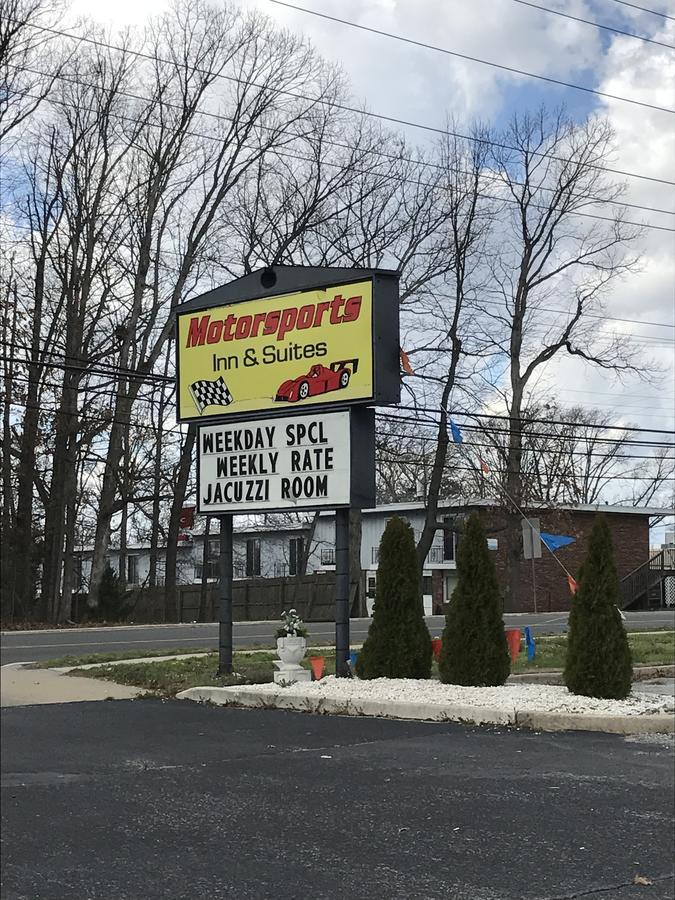 Millville Motorsports Inn And Suites Exterior photo